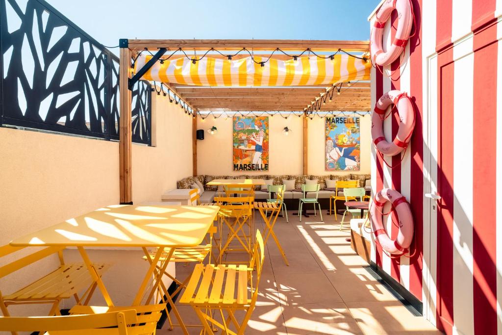 RockyPop Marseille Hôtel - Resim 33