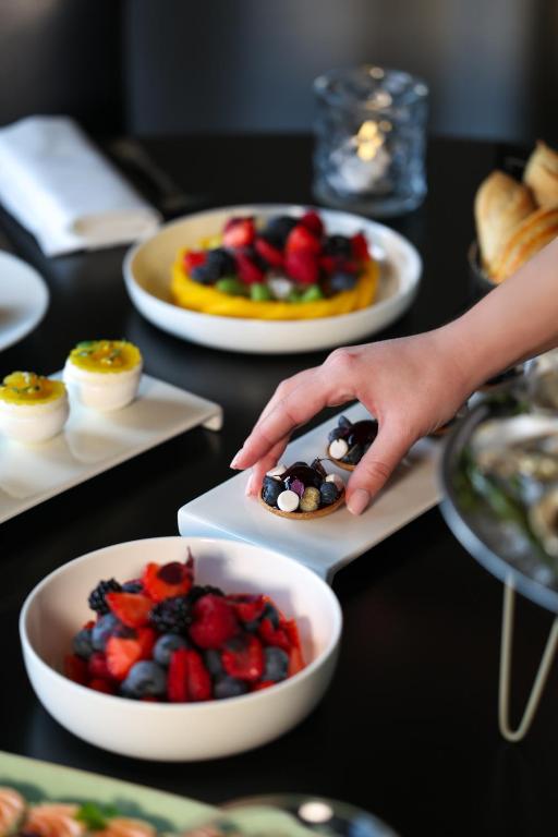 La Réserve Genève Hotel & Spa - Resim 44