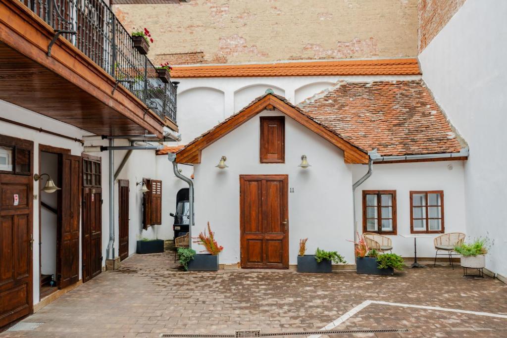 Althof Apartments - Resim 12