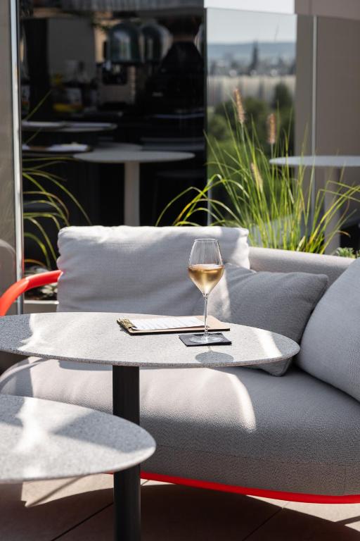 Radisson Hotel Reims - Resim 45