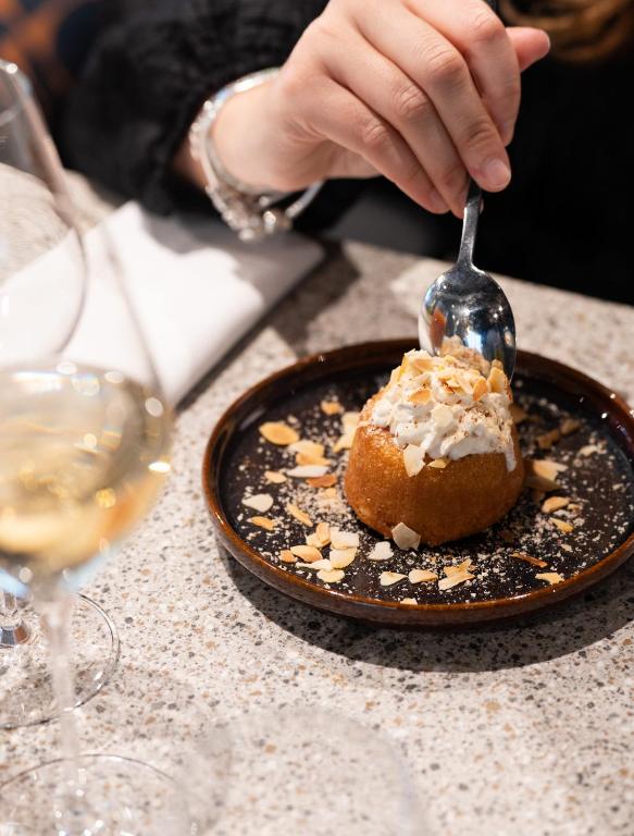 Radisson Hotel Reims - Resim 42