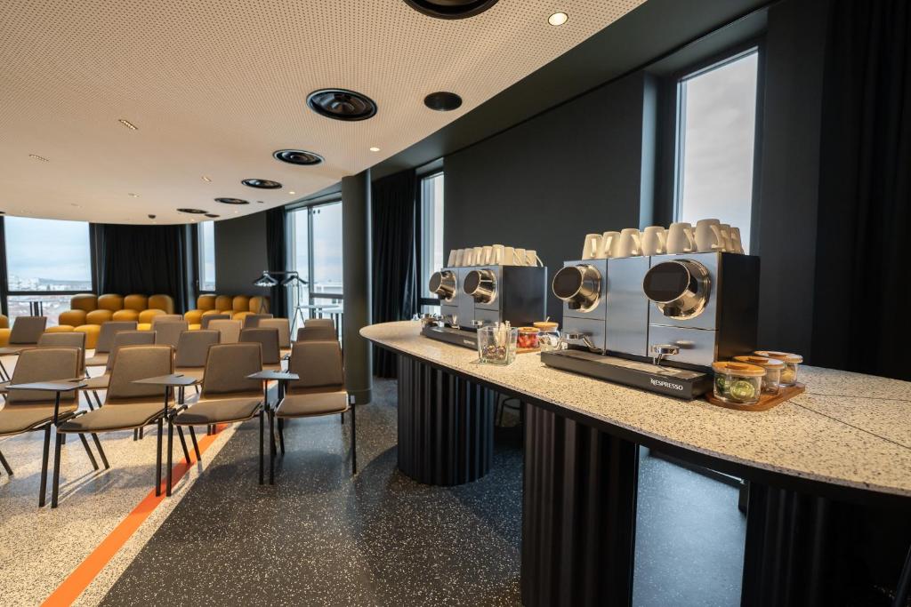 Radisson Hotel Reims - Resim 37