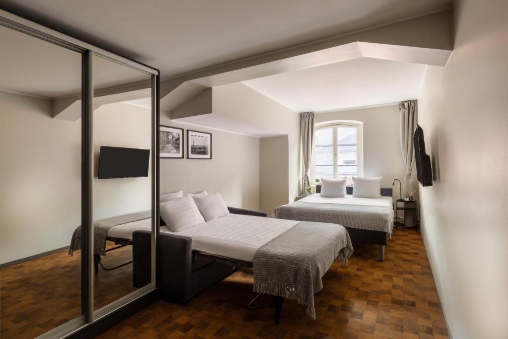 Bob W Stockholm Gamla Stan - Resim 2