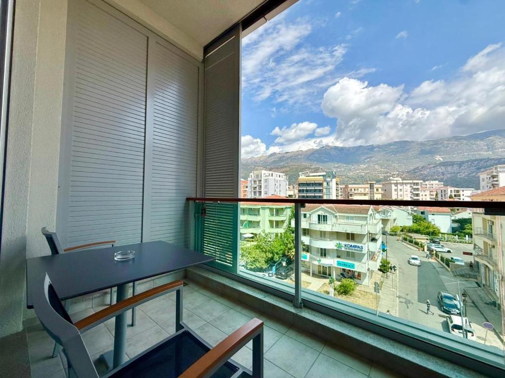 Condo Studio Plaza - 17