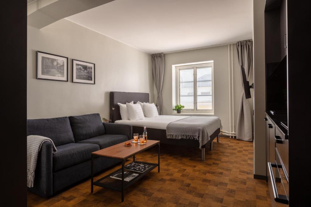 Bob W Stockholm Gamla Stan - Resim 9