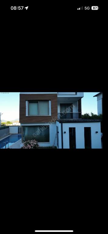 にあるVilla Lamiaの家の写真