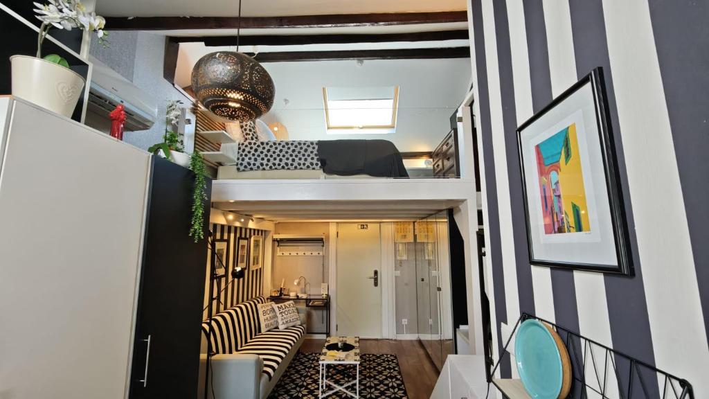 Studios with Mezzanine Rua da Moeda - 6