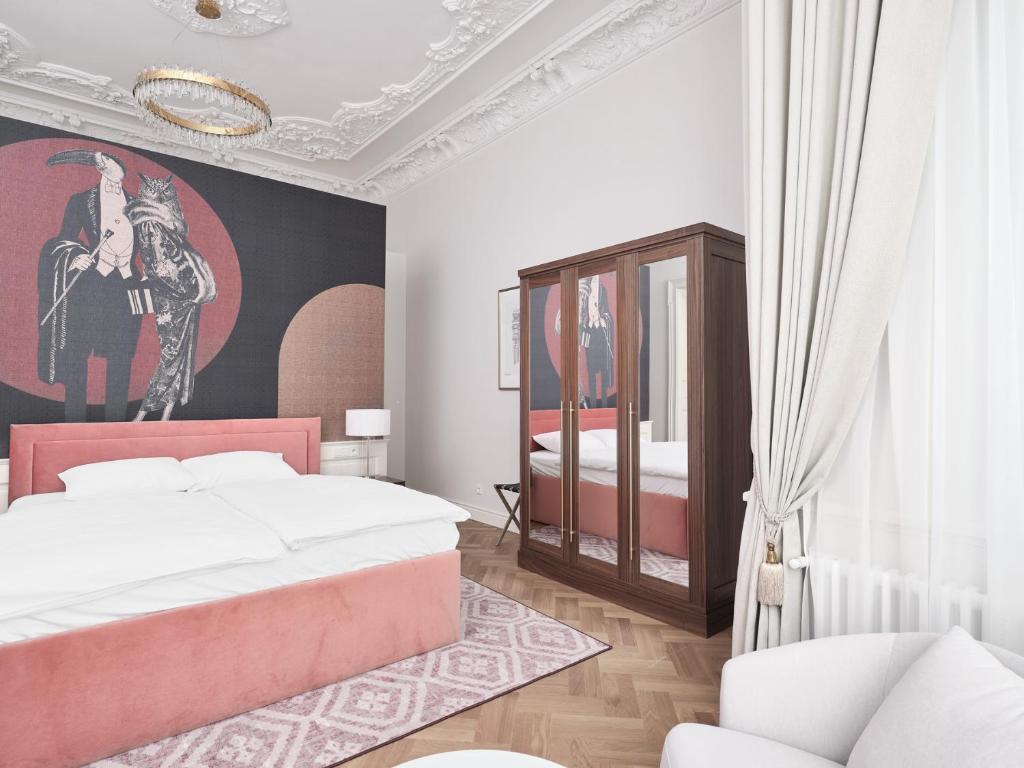 
Superior One-Bedroom Apartment
