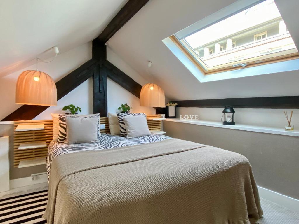 Studios with Mezzanine Rua da Moeda - 9