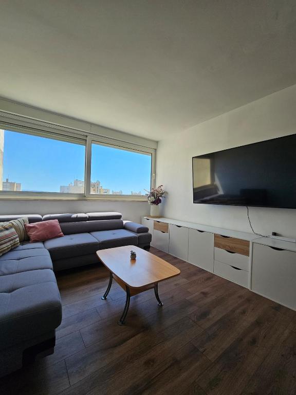 Sky 3 Apartment