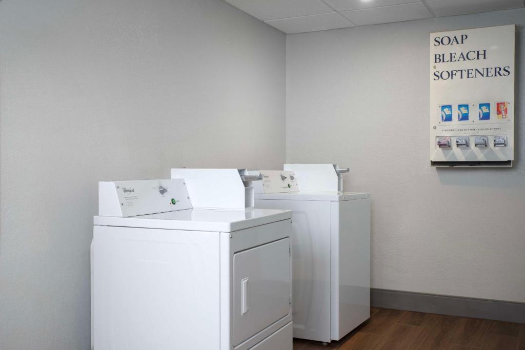 Spark by Hilton Miami Doral photo