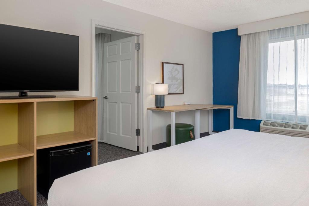 Spark By Hilton Evansville East, In - Suite King