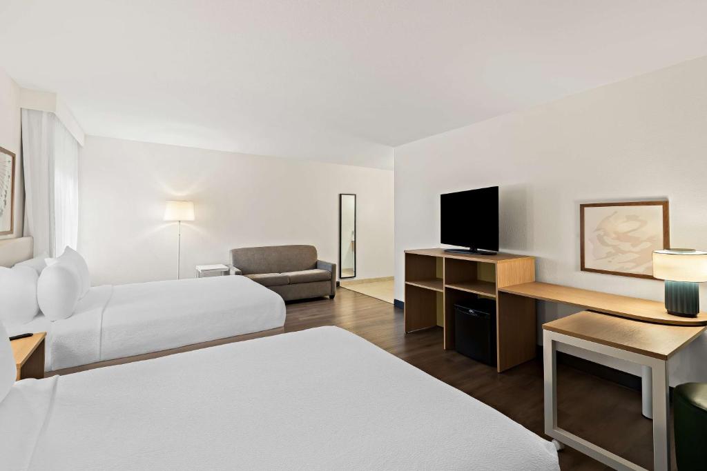 Spark by Hilton Wichita East photo