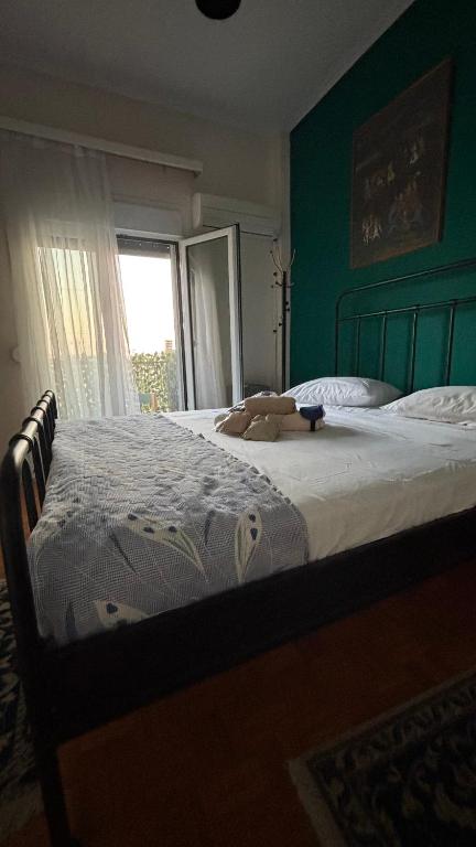 Themis Apartment in Athens - Court Area