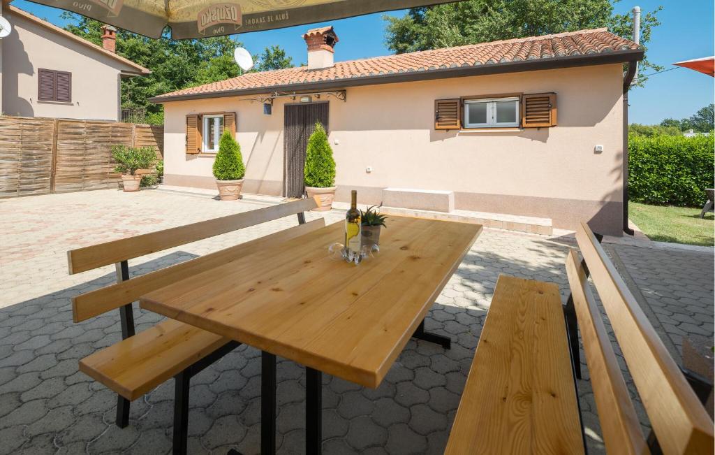 Cozy Home In Labin With Wifi