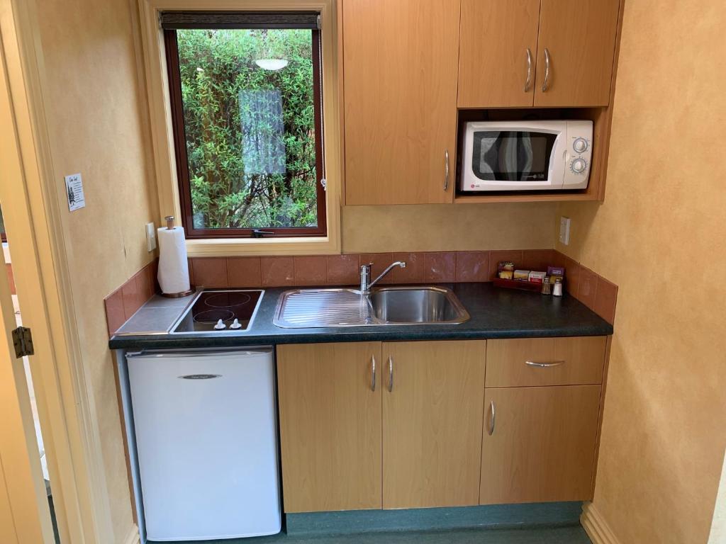 Red Tussock Motel - Resim 40