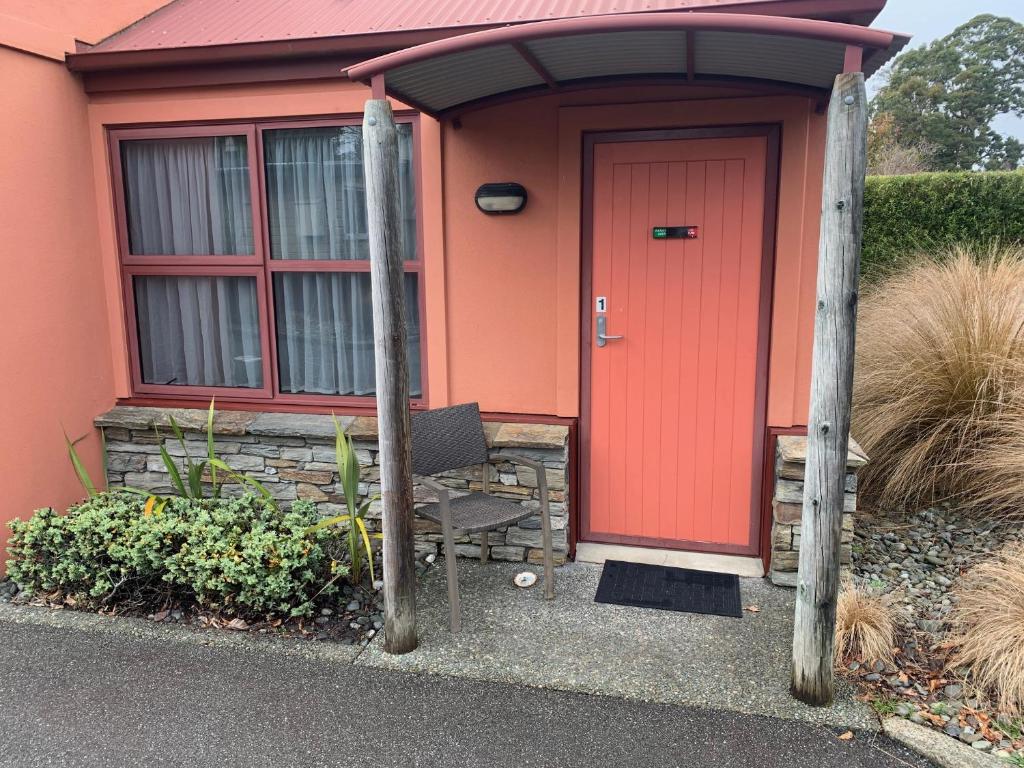 Red Tussock Motel - Resim 42