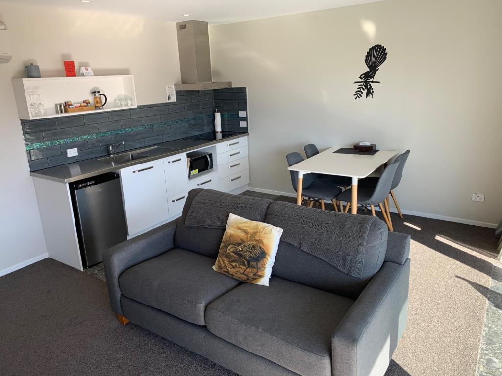 Red Tussock Motel - Resim 37