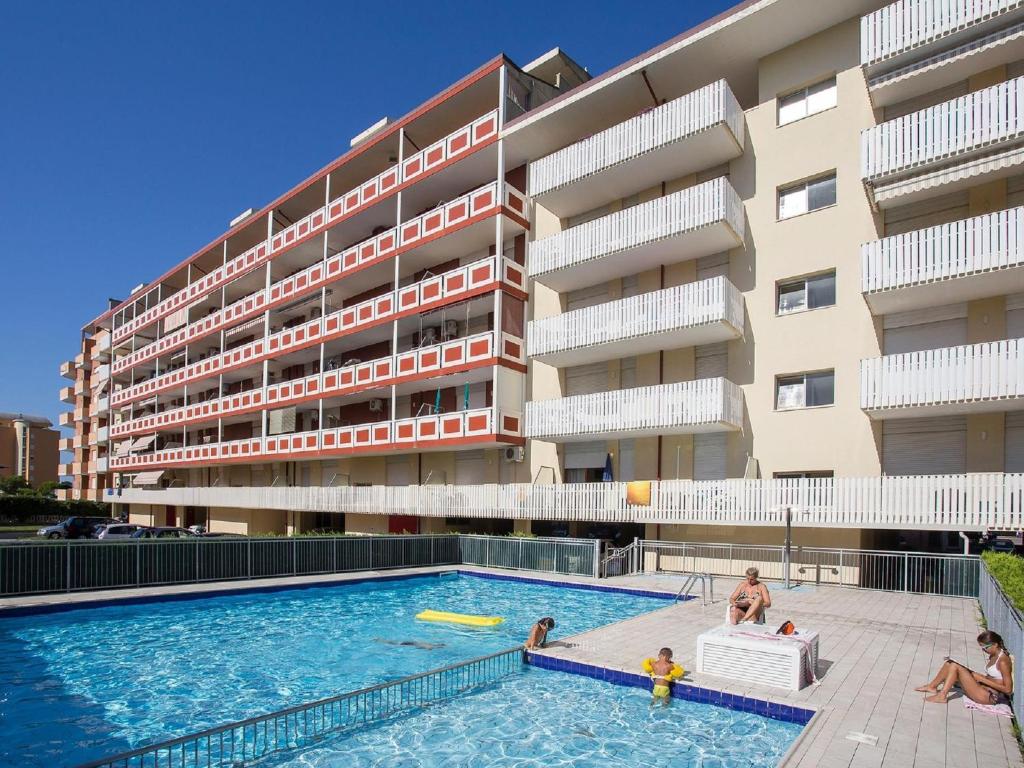 Πισίνα στο ή κοντά στο Apartment in Caorle near Sea Beach