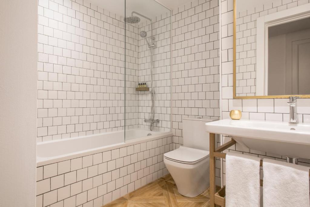 Hotel Midmost by Majestic Hotel Group - Resim 41