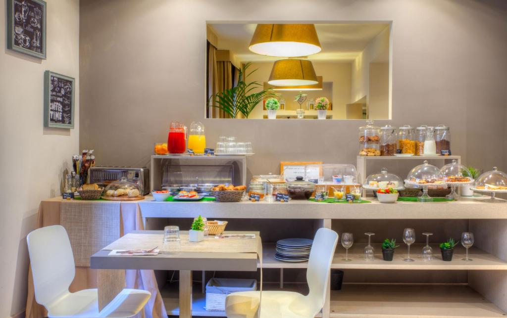 Hotel Ares Milano - Resim 21