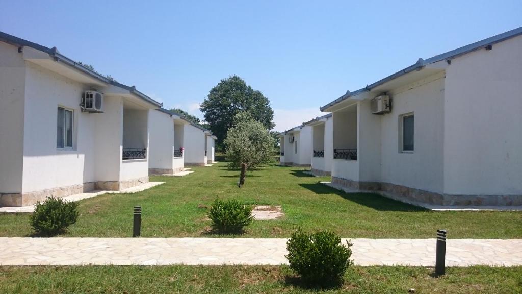 Budova, kde se prázdninový areál nachází