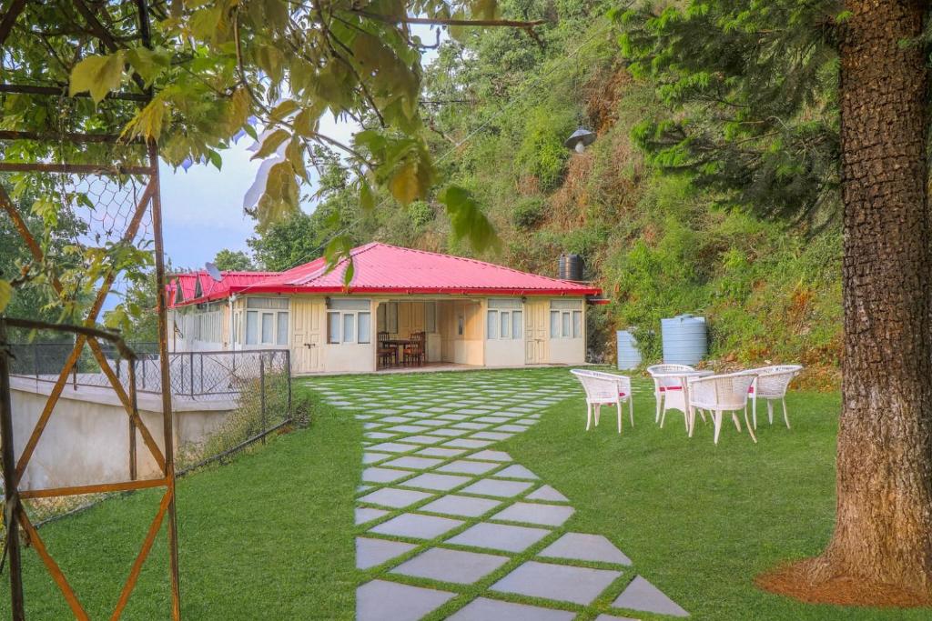 Κήπος έξω από το The HillCrest Mussoorie, Mall Road