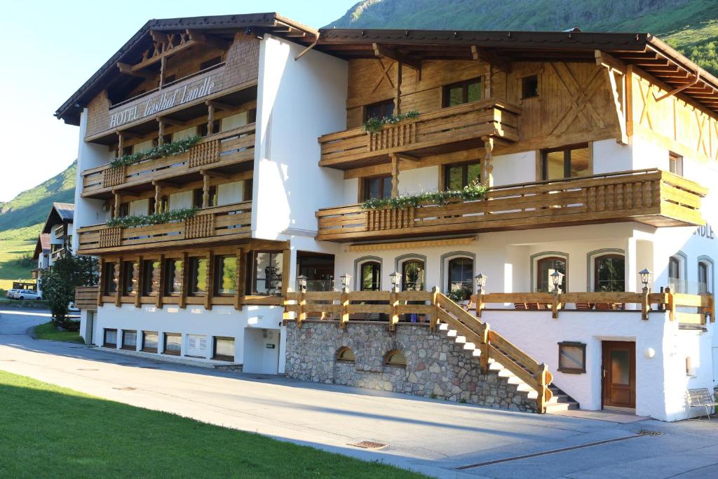 Το κτήριο όπου στεγάζεται  το ξενοδοχείο