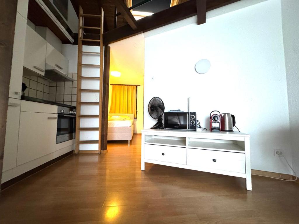 Studio 112 - Riverside - Resim 11