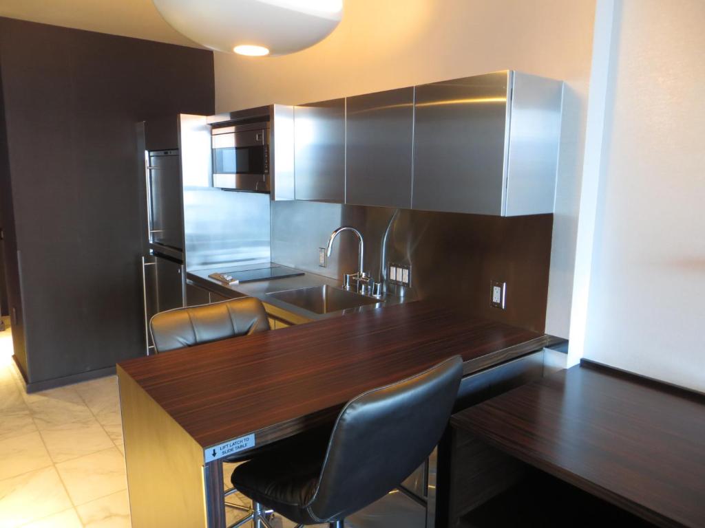 Palms Place 33rd Floor with Mountains Views - King Studio Avec Canapé-lit