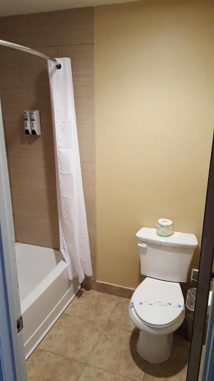 Anaheim Astoria Inn & Suites photo