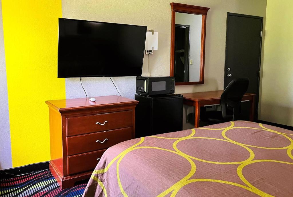 Super 8 by Wyndham Vincennes - Habitación Con Cama Grande - No Fumadores