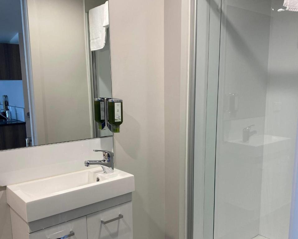 Ramada Suites by Wyndham Queenstown Remarkables Park - Resim 30
