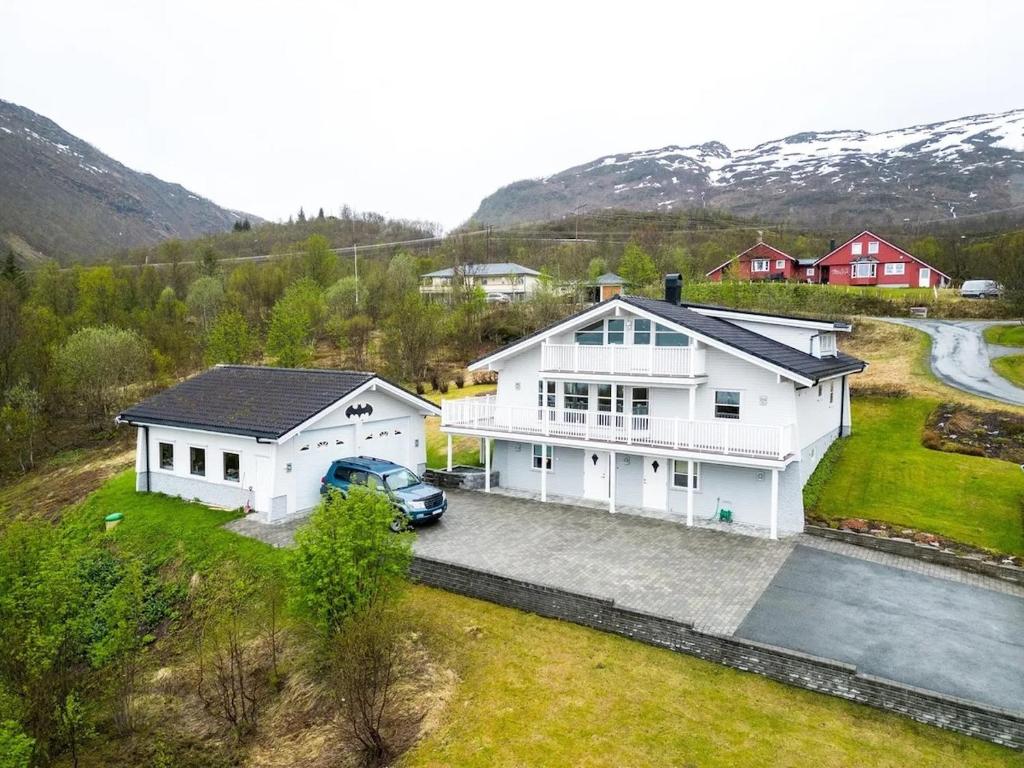 Billede fra billedgalleriet på Villa panorama view Hessfjord i Karlsøy