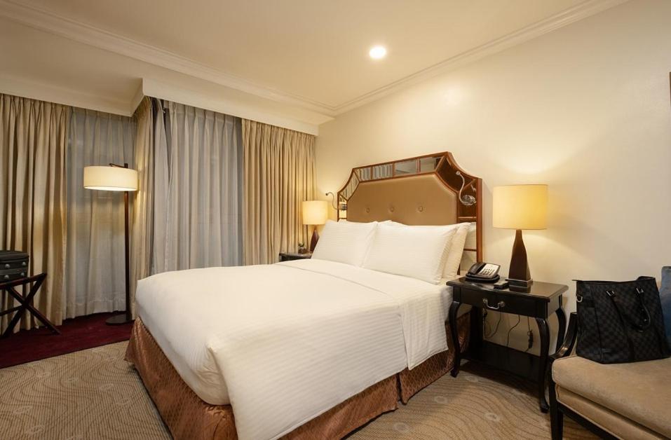 Discovery Suites Manila, Philippines - 豪华房