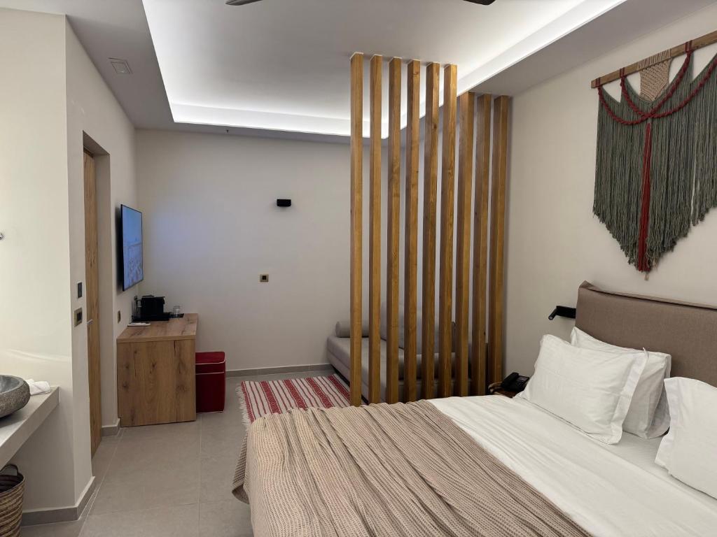 The Noverian Antama Organic Beach Resort Chania with Outdoor Heated Pool - Cozy Double Room With Land View