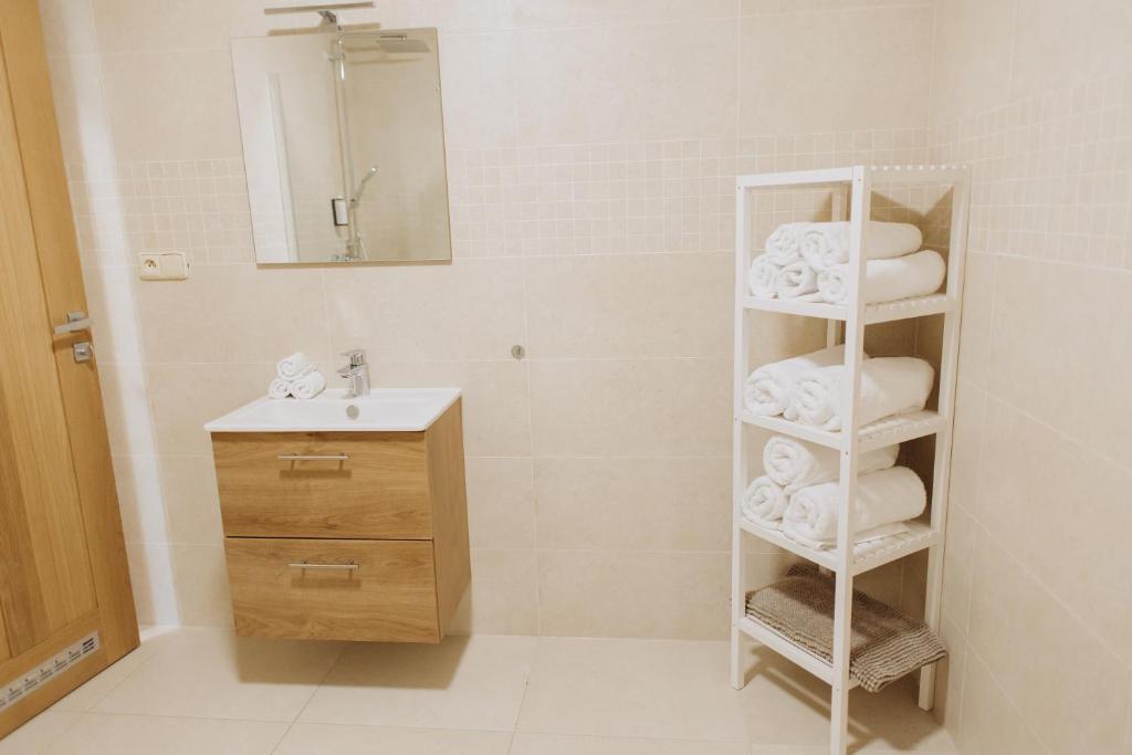 FamilyVilla, new 4 Luxury Big Apartments, parking - 7