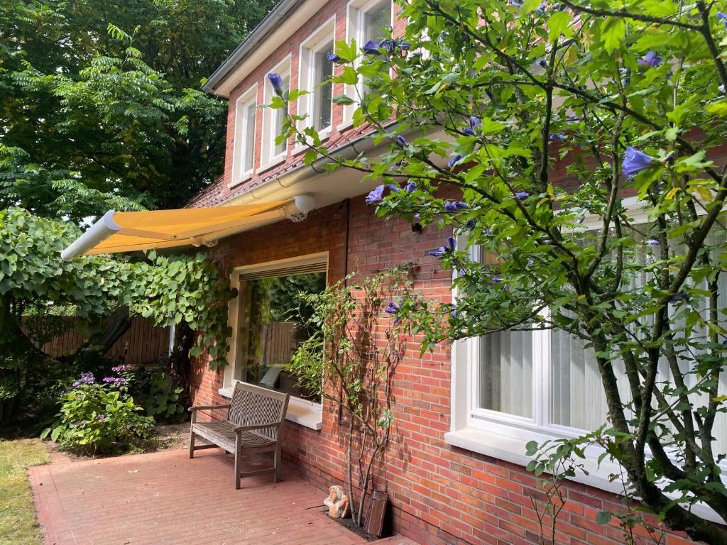Zahrada ubytování Haus, idyllischer Garten, Garage