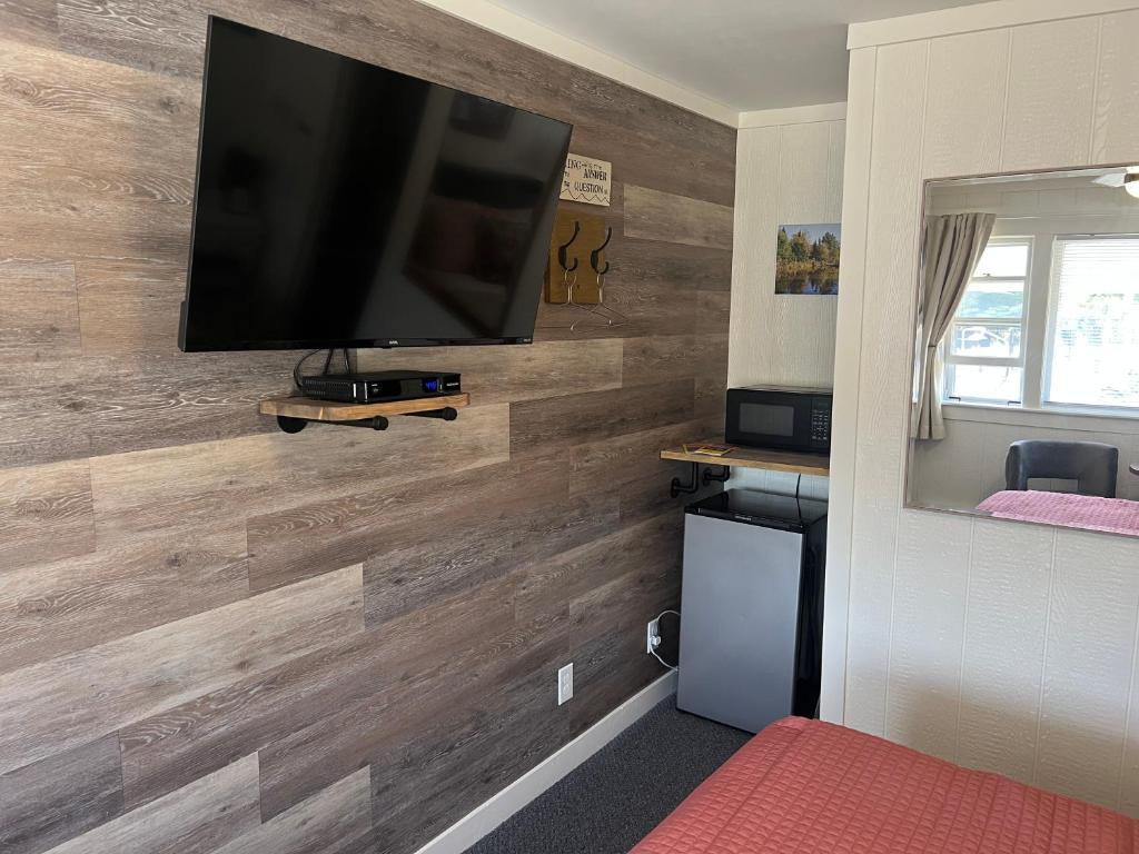Profile Deluxe Motel photo