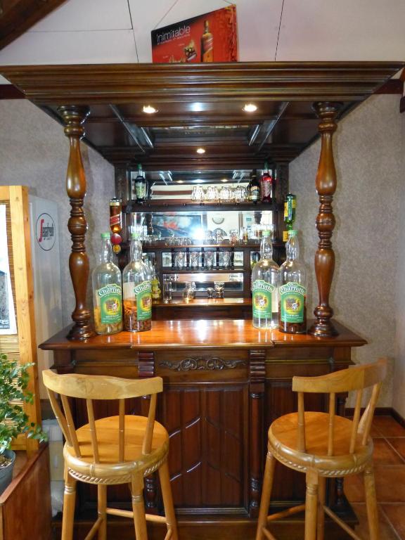 Lounge nebo bar v ubytování Hôtel L'Ecrin
