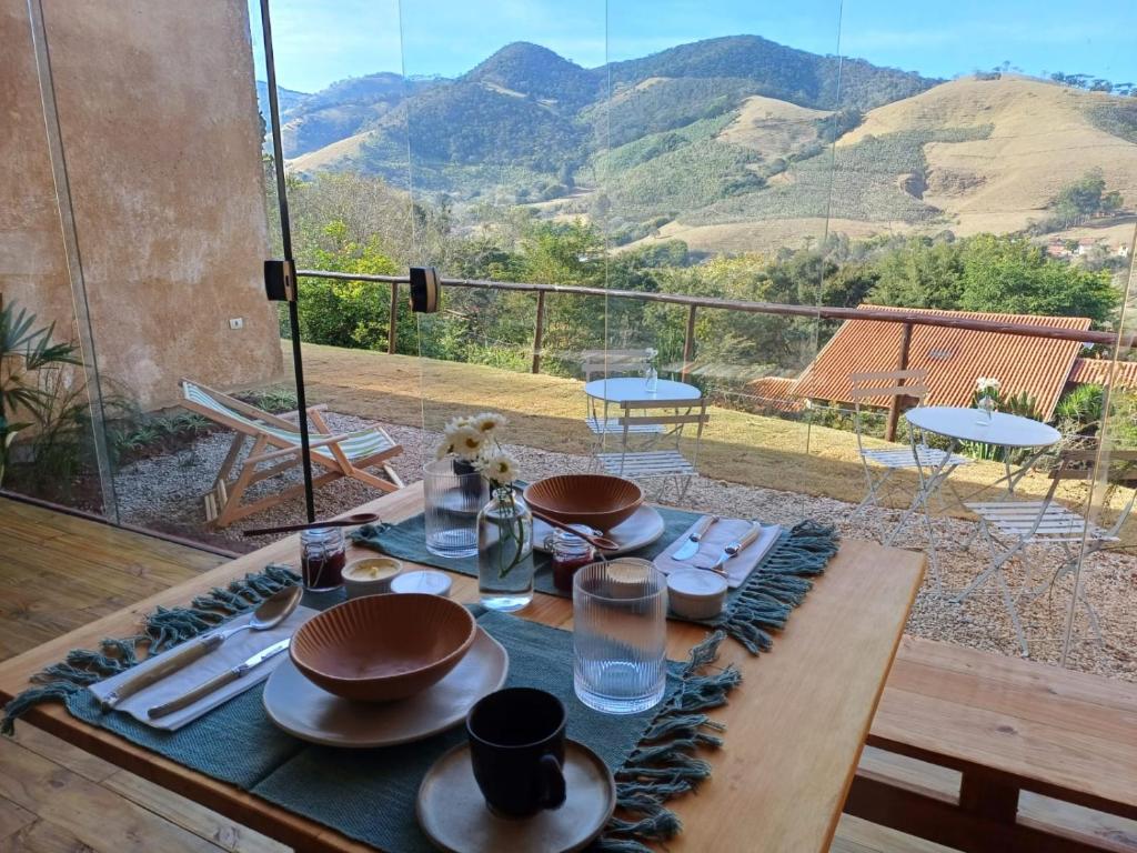 En generel udsigt til bjerge eller udsigt til bjerge taget fra den private indkvartering