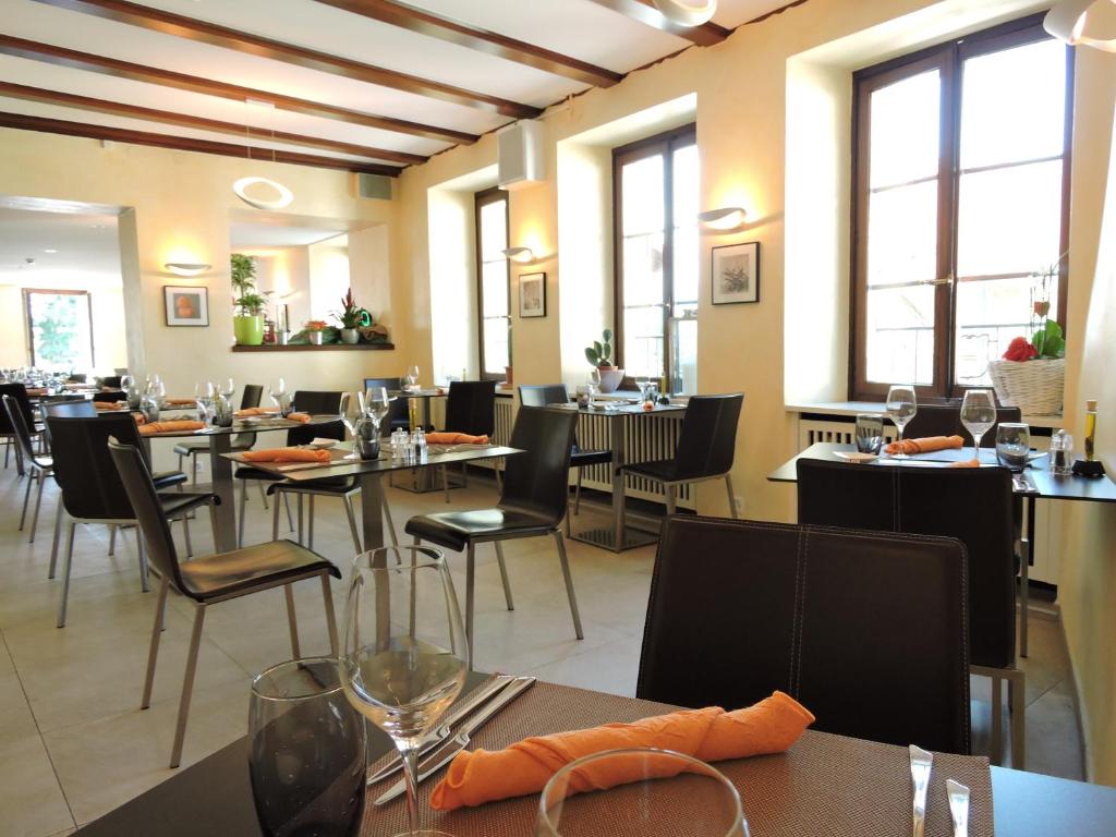 Restaurace v ubytování Auberge Communale de St-Légier
