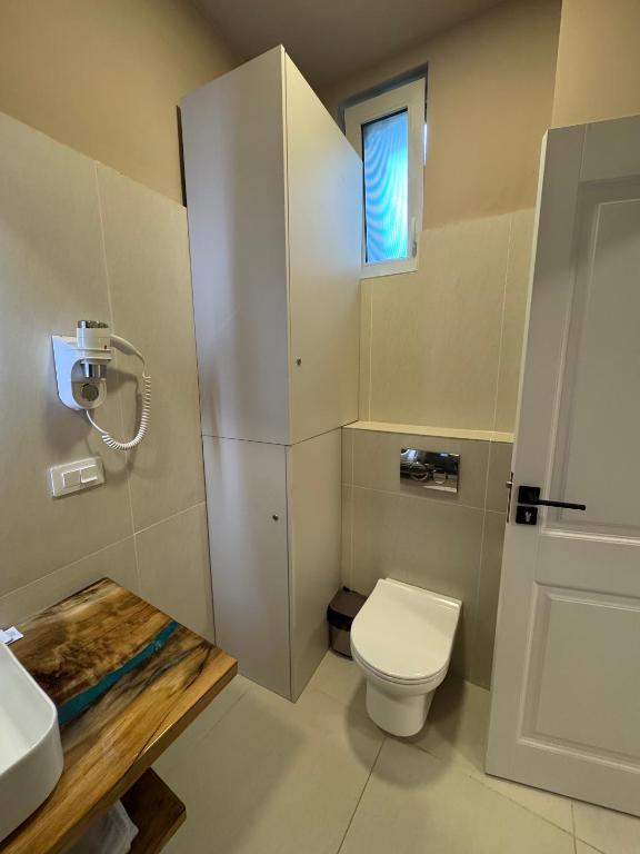 Lucas 10 Apartments - Resim 33