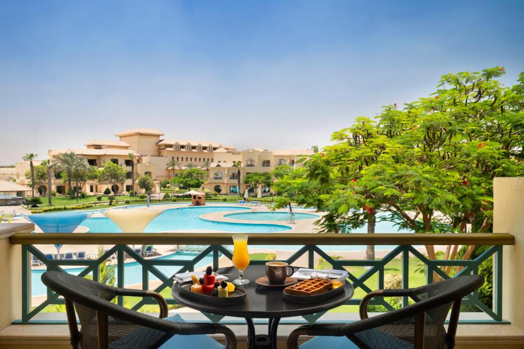 Mövenpick Hotel Cairo - Media City - 8