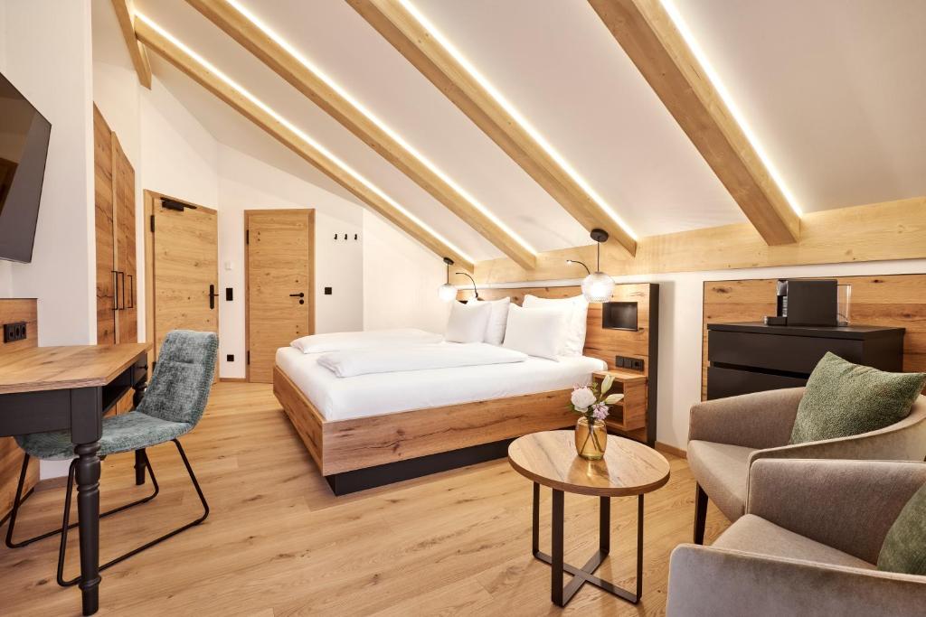 Hotel Gsteig - Habitación Doble Con Vistas A La Montaña