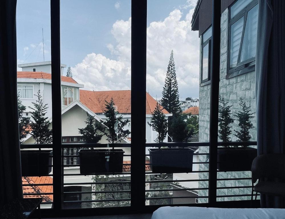 Ban công/sân hiên tại Ben Ben Hotel - Near City Center - Budget Stay