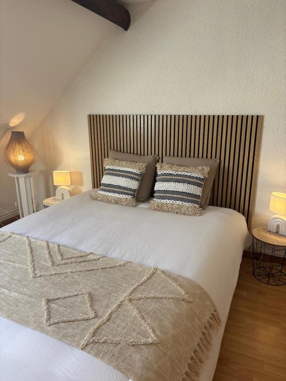 Les Chambres de Nath - Double Room With Private Bathroom