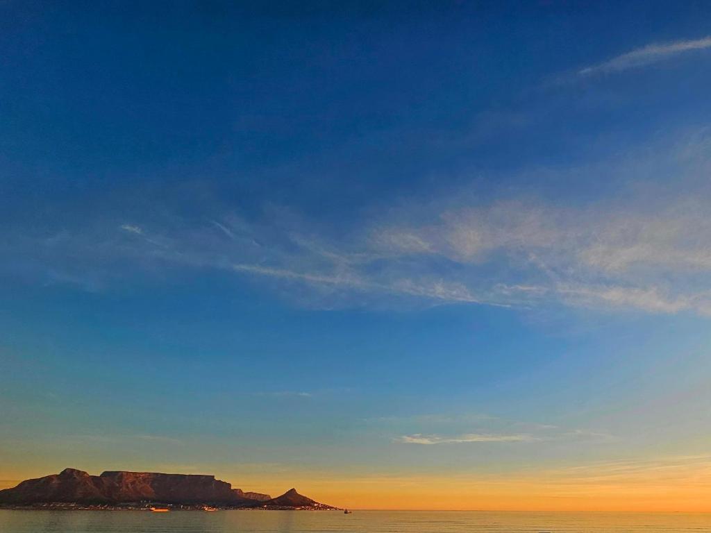 Oceanview Apartment -- Stunning view of Table Mountain & Atlantic Ocean - Appartamento Con 2 Camere Da Letto