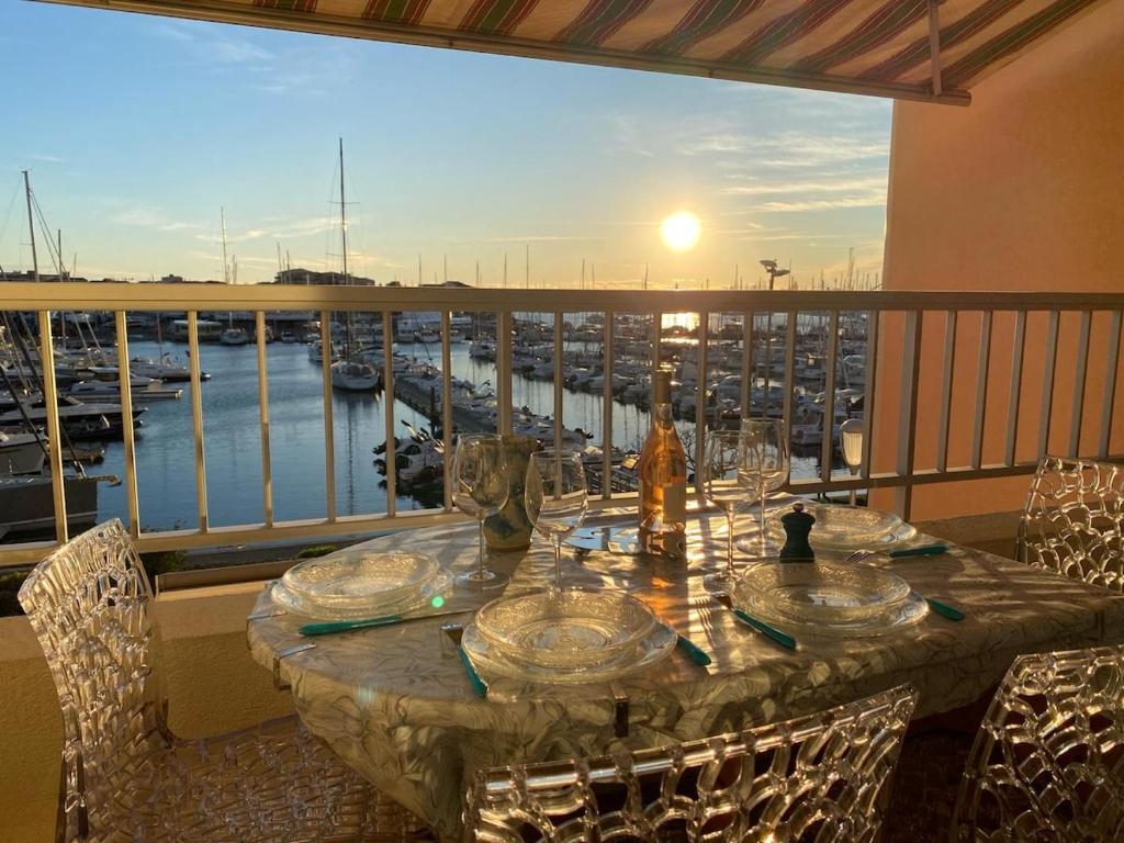 Appartement Le Cap d Agde vue directe sur le port