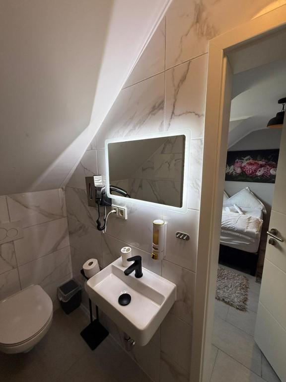 Niehler Hotel - Resim 34